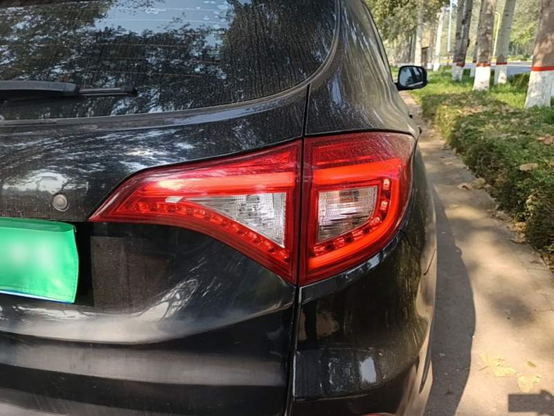 Used BYD Song 2016 1.5TI Manual Luxury Model – Premium — 7
