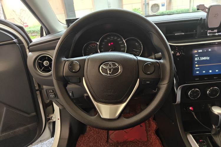 Used Toyota Levin 2017 Revised Version 185T CVT Elite Edition China VI Standard
