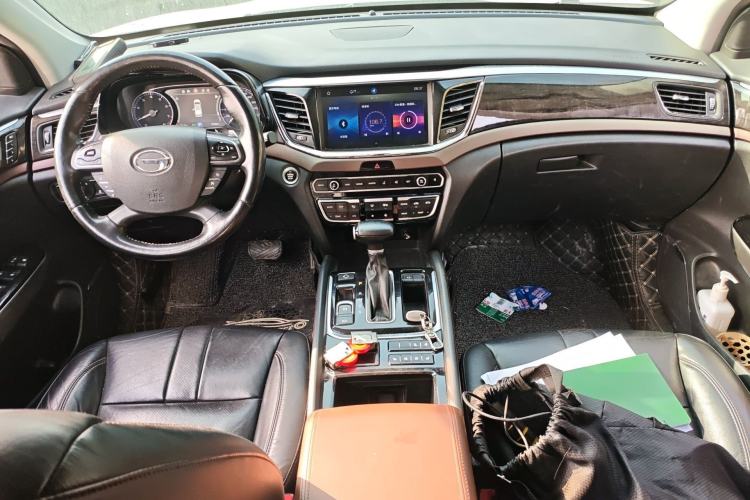 Used GAC Trumpchi GS8 2017 320T Two-Wheel Drive Luxury Smart Connectivity Version (7 Seats)