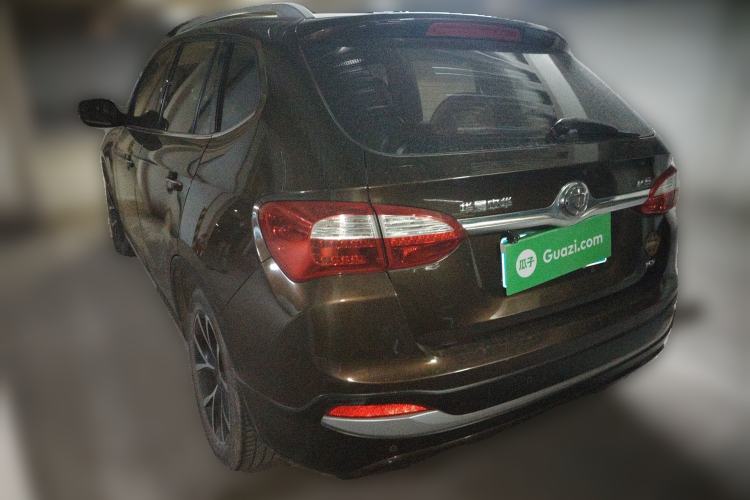 Used Brilliance V5 2014 1.5T Automatic Two-Wheel Drive Luxury Version
