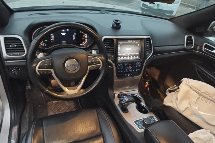 Used Jeep Grand Cherokee 2014 3.6L Elite Navigation Edition