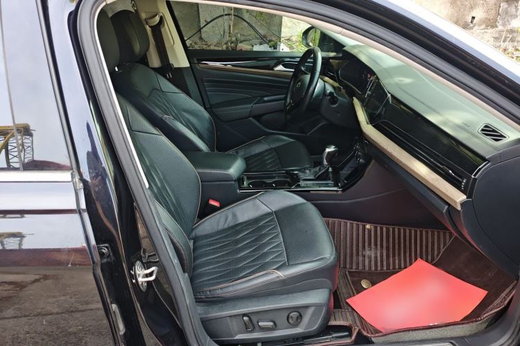 Used Volkswagen Passat 2019 330TSI Luxury Edition China VI Standard Right Front Seat