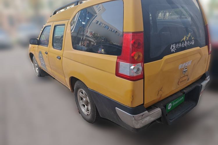 Used Nissan ZN Van 2013 2.4L Two-Wheel Drive Standard Model with 5 Seats
