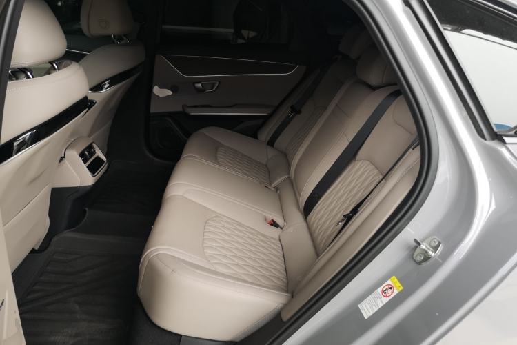 Used BYD Han 2025 DM-i 125KM LiDAR-Powered Intelligent Driving Model Left Rear Seat