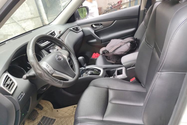 Used Nissan X-Trail 2015 2.0L CVT Comfort MAX Edition 2WD Left Front Seat