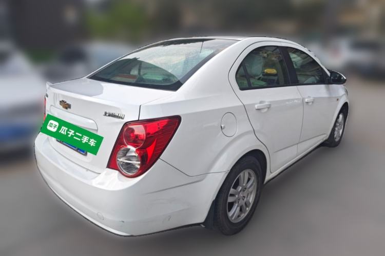 Used Chevrolet Aveo Sonic 2011 Sedan 1.4L MT SL