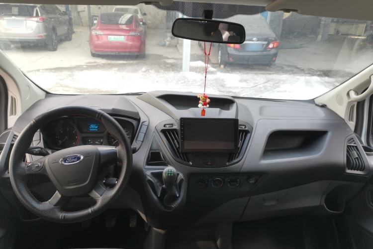 Used Ford Transit 2019 2.0T Diesel Multi-Purpose Commercial Vehicle Short Wheelbase Mid-Roof Design 6-Seater China VI Standard Center Console