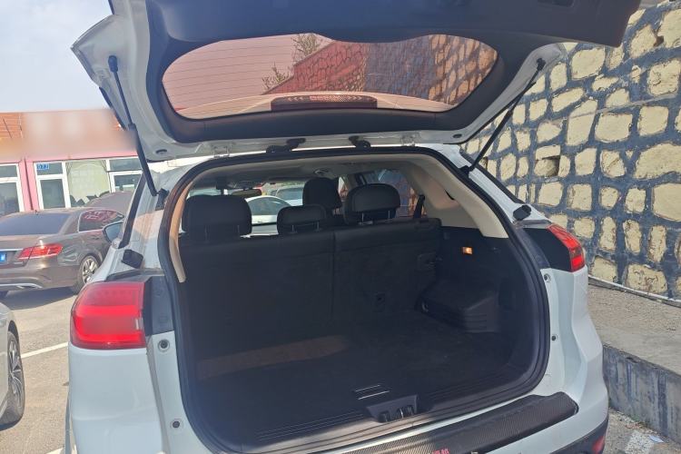 Used Geely Auto Emgrand X7 Sport 2016 2.0L Manual Smart Connect Version Trunk