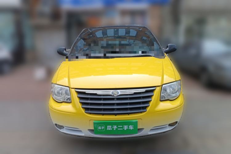 Used Chrysler Grand Voyager  Front