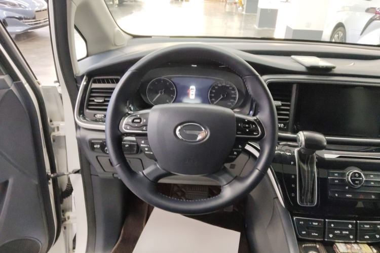 Used GAC Trumpchi M8 2020 Flagship Model 390T Deluxe Edition Steering Wheel