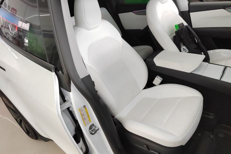 Used Tesla Model Y 2025 Rear-Wheel-Drive Version