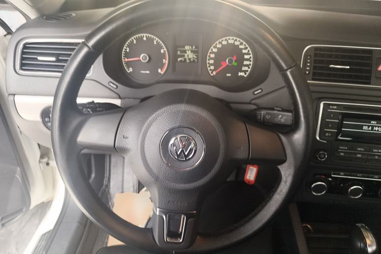 Used Volkswagen Sagitar 2014 Revised Version 1.6L Automatic Comfort Edition