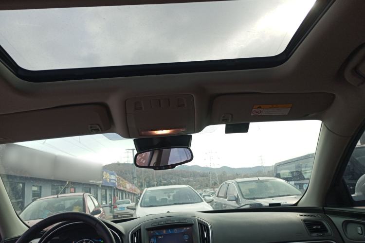 Used Buick Regal 2015 1.6T Elite Tech Model
