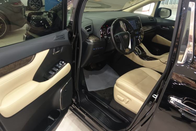 Used Toyota Vellfire 2021 Crown Dual-Engine 2.5L HV Prestige Edition Driver Seat