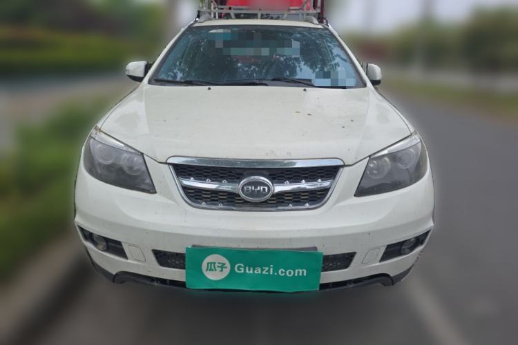 Used BYD S6 2014 2.0L Manual Luxury 5-Seater Front
