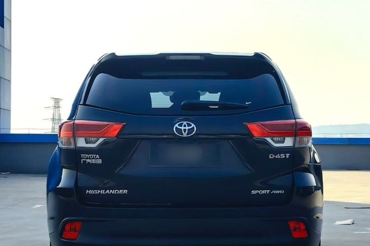 Used Toyota Highlander 2018 2.0T Four-Wheel Drive Luxury Edition 7 Seats China V Emission Standard