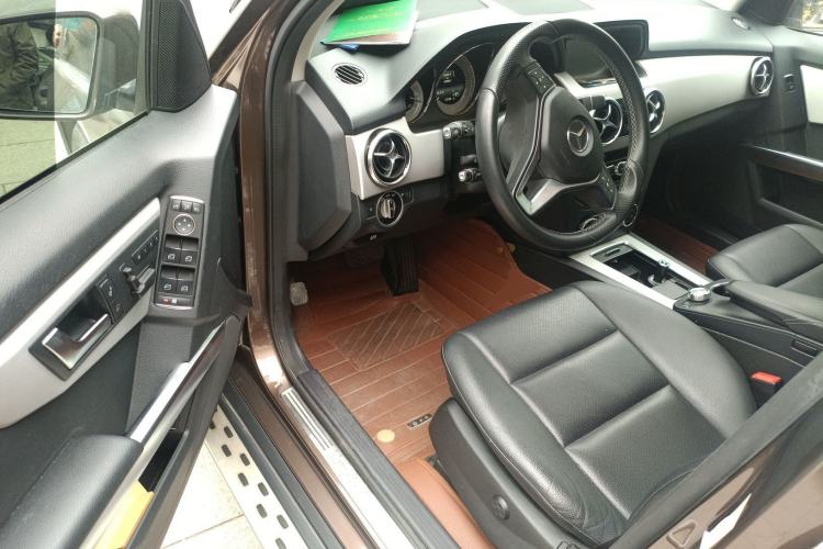 Used Mercedes-Benz GLK-Class 2013 GLK 300 4MATIC Dynamic Sunroof Model
