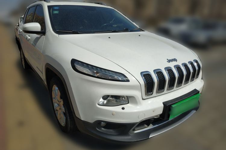 Used Jeep Cherokee 2014 2.4L Luxury Edition