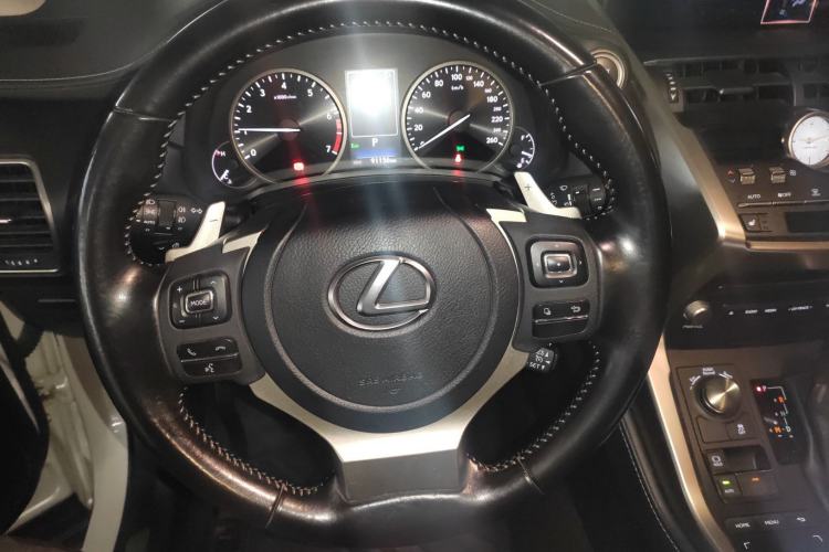 Used Lexus NX 2020 200 Front-Wheel Drive Vmotion Edition China VI Standard
