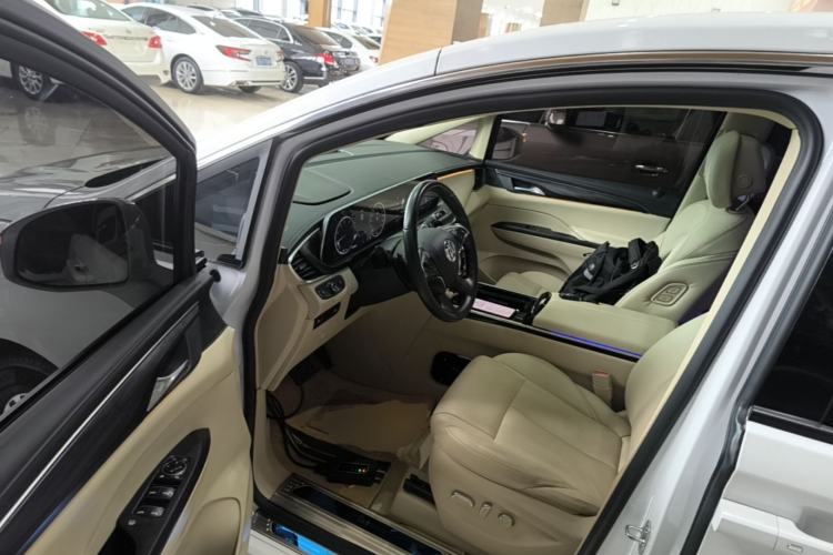 Used Buick GL8 2023 ES Lu Zun Deluxe Model