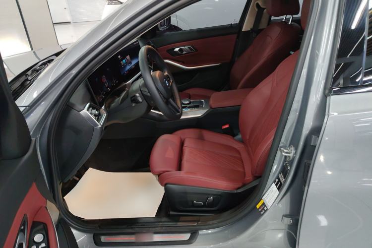 Used BMW i3 2024 eDrive 40 L Midnight Edition
