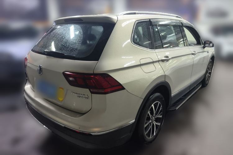 Used Volkswagen Tiguan L 2018 Facelift 330TSI Automatic Two-Wheel Drive Luxury Edition Rear Right 45 Deg