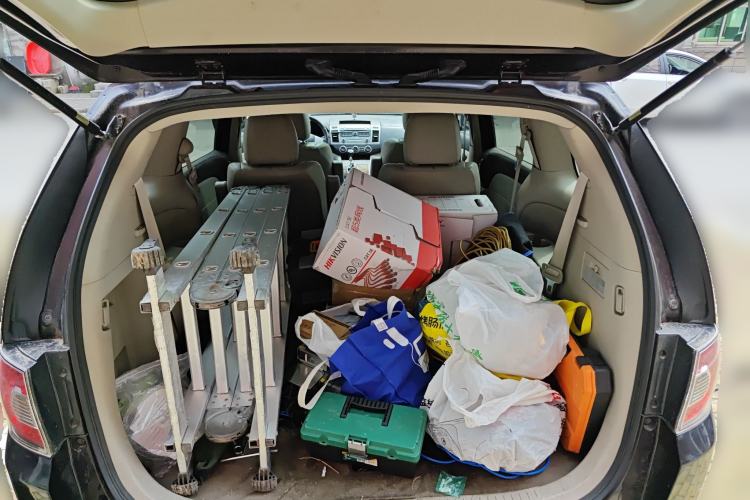 Used Mazda 8 2013 2.5L Deluxe Edition Trunk