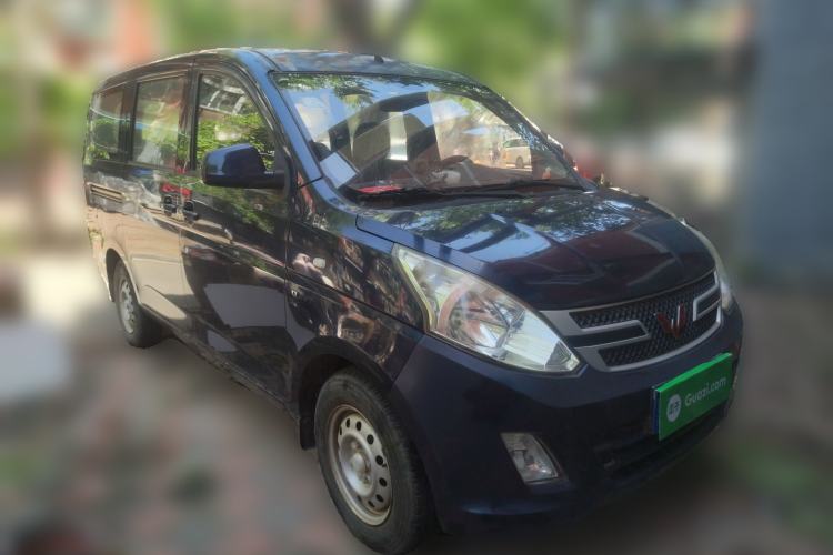 Used Wuling Rongguang V 2015 1.5L Base Version
