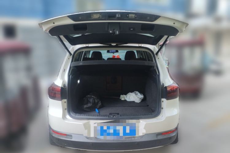 Used Volkswagen Tiguan 2015 1.8TSI Automatic Two-Wheel Drive Luxury Model Trunk