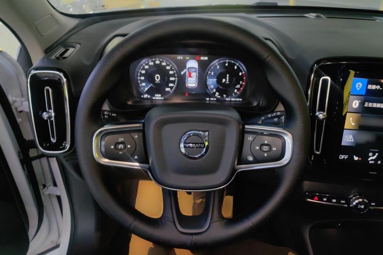 Used Volvo XC40 2022 T4 Four-Wheel Drive Smart & Luxurious Edition