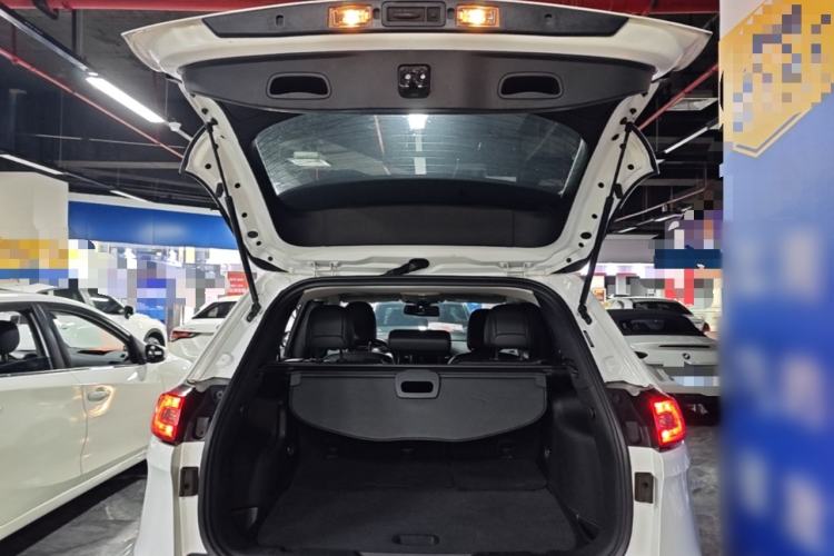 Used Jeep Cherokee 2017 2.0L Superior Edition Trunk