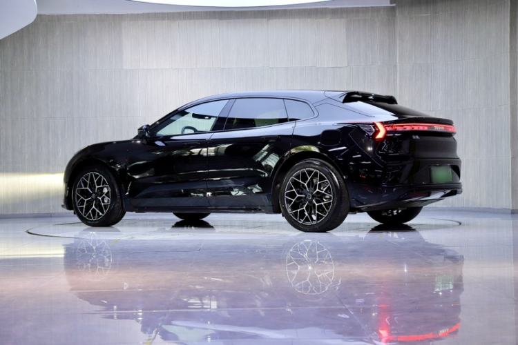 Used Zeekr 001 2026 95° All-Wheel-Drive Max Edition Exterior 5