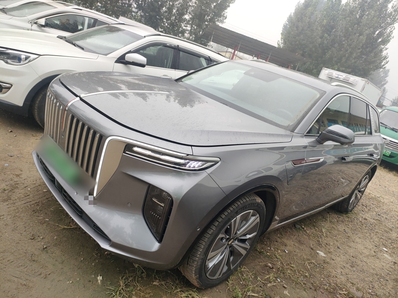 Hongqi E-HS9 2022 690 km Range Flagship Edition Six Seats — снимка 6