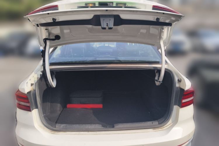 Used Volkswagen Lavida Pure Electric 2019 Enjoyment Edition Trunk