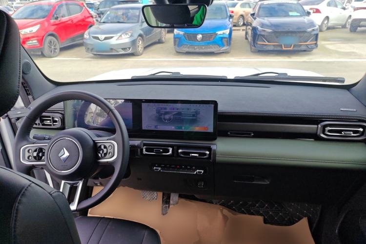 Used Baojun Spark 2023 Flagship Edition Center Console