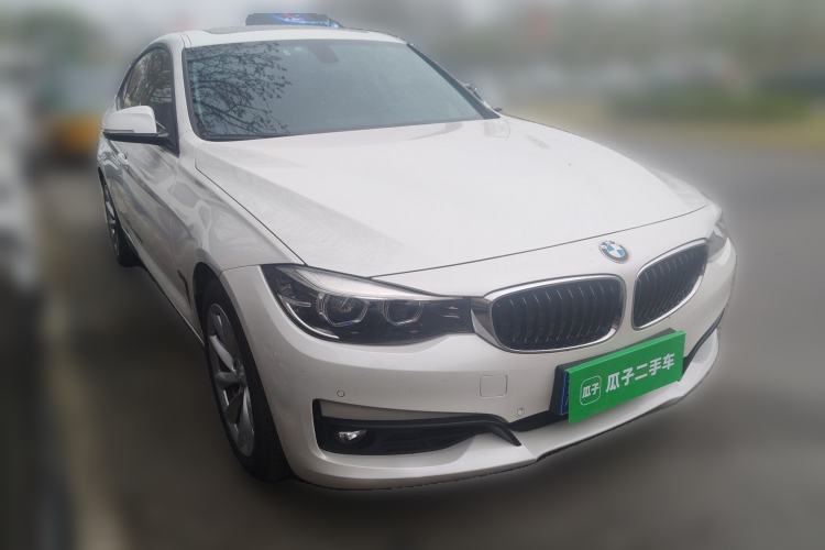 Used BMW 3 Series GT 2019 320i Sport Edition Front Right 45 Deg