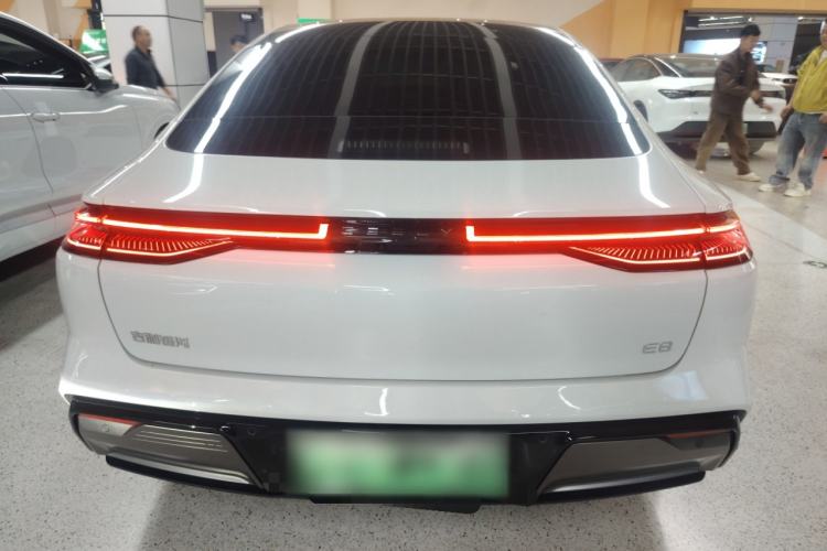 Used Geely Galaxy E8 2025 700 km Long-Range Intelligent Driving Version
