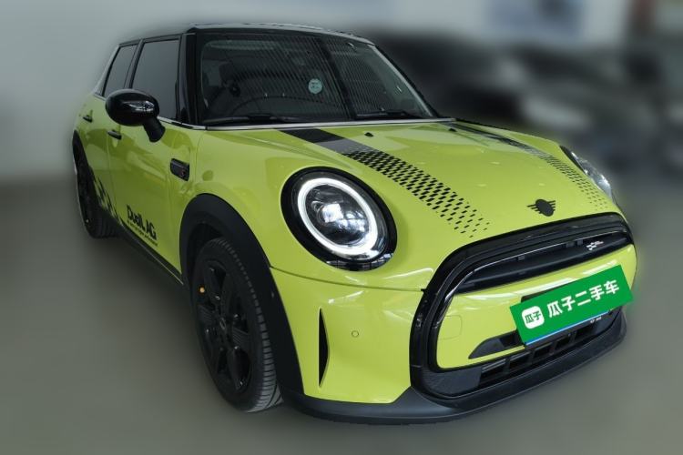 Used MINI 2022 Updated 1.5T COOPER Classic Edition Five-Door Version