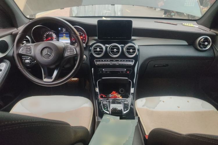 Used Mercedes-Benz GLC 2017 GLC 200 4MATIC Center Console