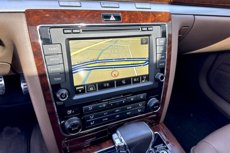 Used Volkswagen Phaeton 2015 3.0L Smart Edition
