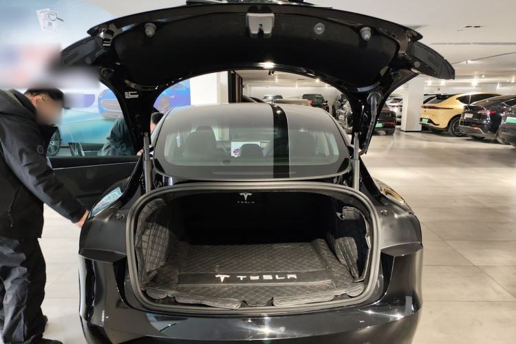 Used Tesla Model 3 2023 Rear-Wheel-Drive Version