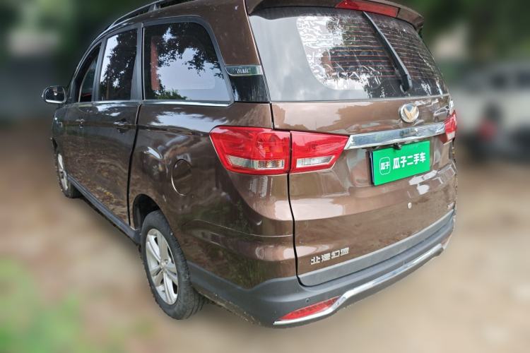 Used HYOSOW H3 2015 1.5L manual luxury version