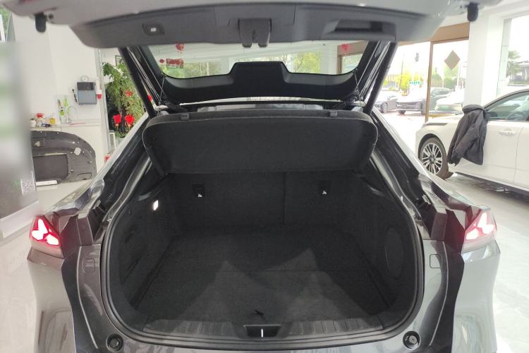 Used Deepal L07 2024 230Max Qiankun Intelligent Driving ADS SE Range-Extended Version Trunk