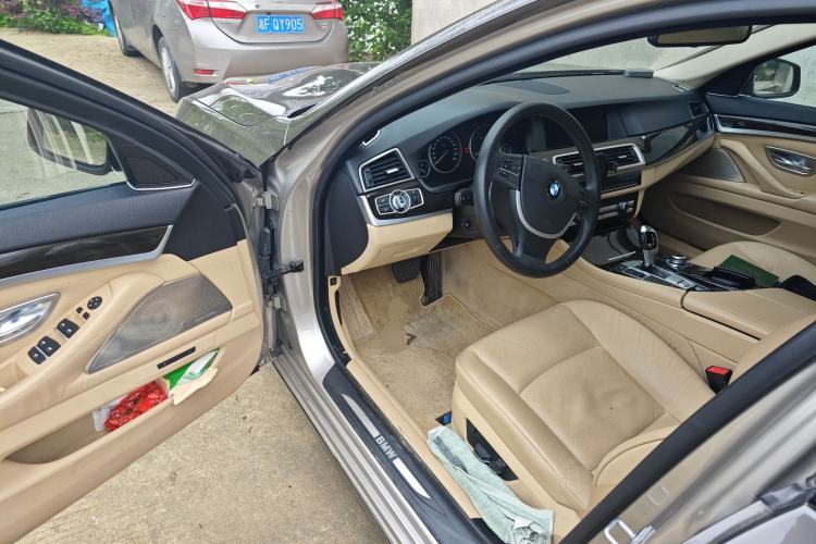 Used BMW 5 Series 2012 530Li Leading Model