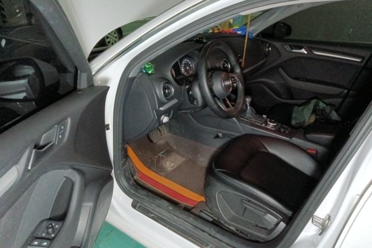 Used Audi A3 2020 Restyled Sportback 35 TFSI Entry-Level China VI Emission Standard Driver Seat