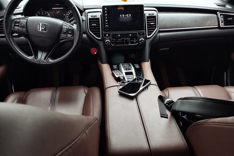 Used Honda UR-V 2020 370TURBO Four-Wheel Drive Prestige Edition Center Console