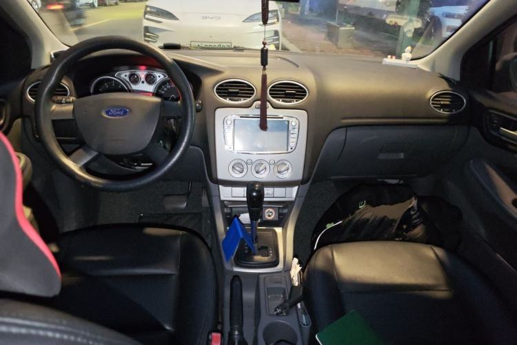 Used Ford Focus 2013 Hatchback Classic 1.8L Automatic Base Model
