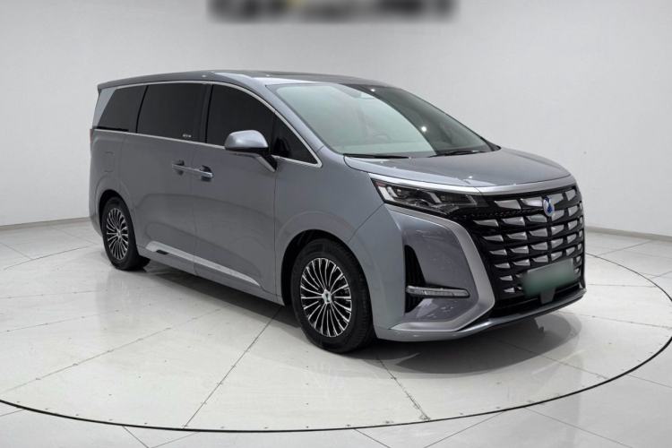 Used Denza D9 2022 DM-i 970 Four-Wheel Drive Prestige Model