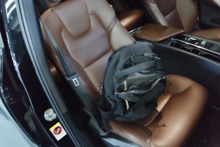 Used Volvo XC60 2019 T5 4x4 Smart & Dynamic Sport Edition China VI Standard