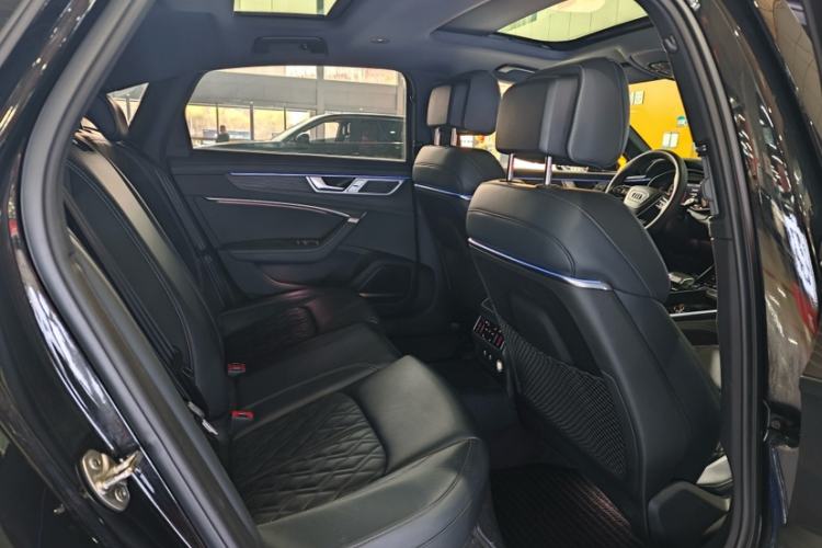 Used Audi A6L 2025 45 TFSI quattro Prestige Dynamic Edition + Premium Package
